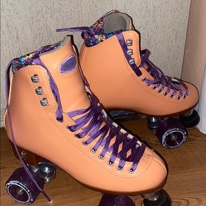 Moxi skates